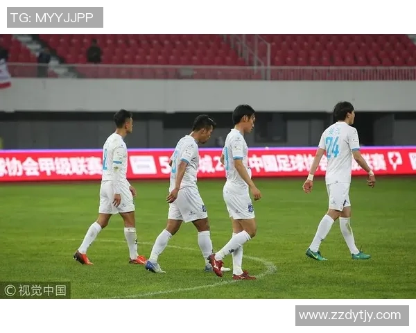 河南建业迎战丽江飞虎争夺中甲联赛关键三分之战